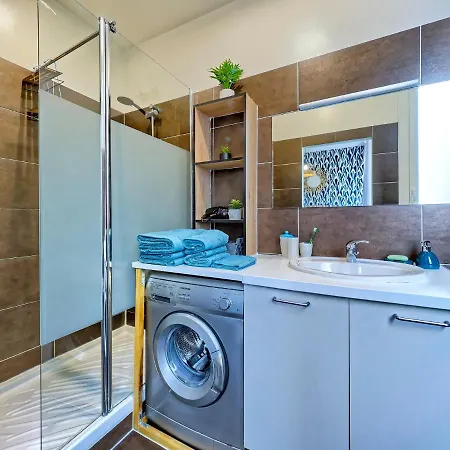 Apartment Cosy : Proche Et Gare Juan-les-Pins